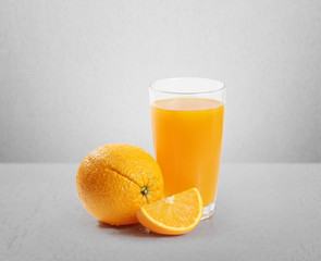 Orange juice and slices
