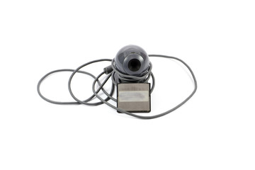 Webkamera mit Kabel auf weißem Hintergrund