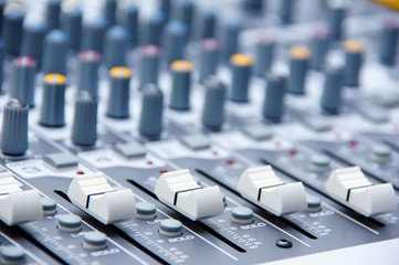 Audio console 2