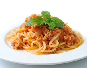 spaghetti pasta with tomato beef sauce