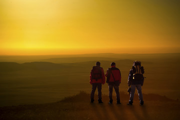 Fototapeta premium three hikers and chaoyang