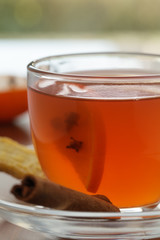 Früchtetee, Orange mit Gewürznelken