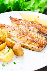 Fried mackerel with baked potato