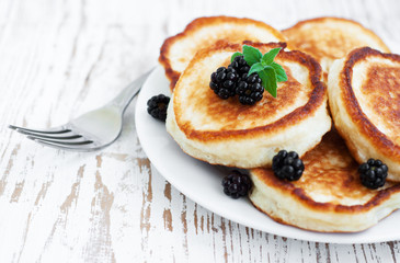 Pancakes with blackberries