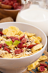 Breakfast with granola