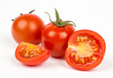 Pomodorini rossi con taglio