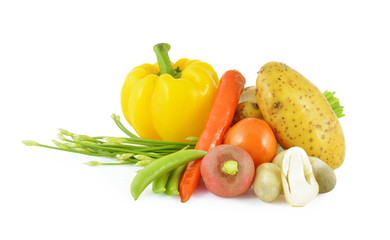 Fototapeta na wymiar Fresh vegetables isolated on white