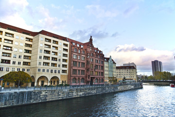 Obraz premium Buildings on the banks of the river Spree in Berlin, Germany.