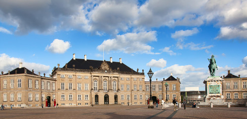 Fototapeta na wymiar Amalienborg