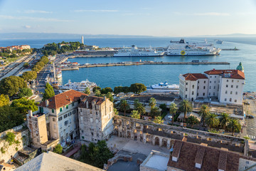 Naklejka premium Diocletian's palace and port of Splite
