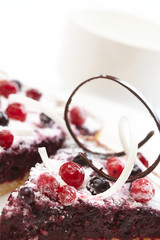 berry cake