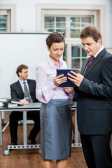 gruppe team mit chef und mitarbeitern geschäft business isolier