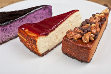 cheesecake with chocolate and nuts