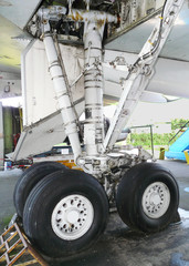 main landing gear big jet