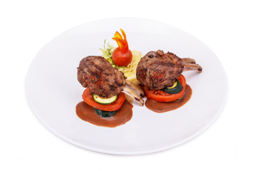 Grilled meat ribs with vegetables