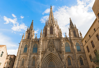 Fototapeta na wymiar Barcelona cathedral facade