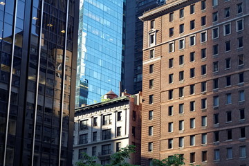 Fototapeta na wymiar Façades anciennes et modernes, New York