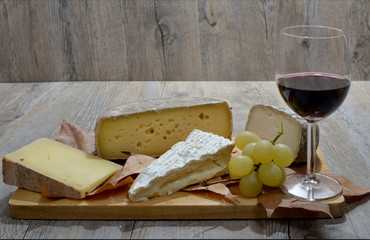 different french cheese tray