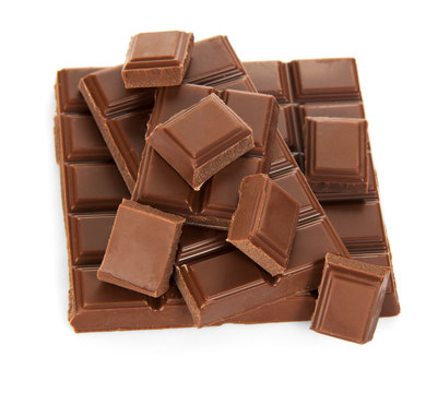 Wole tile of milk chocolate and slices