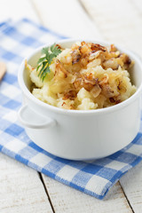 Mashed potatoes in bowl