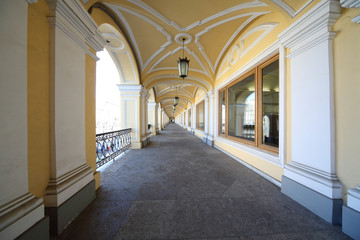 Open gallery of the second floor of Gostiny Dvor