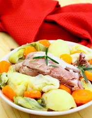 palette de porc aux légumes d'hiver