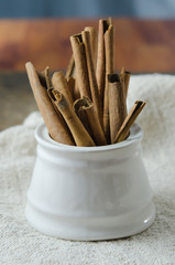  cinnamon sticks