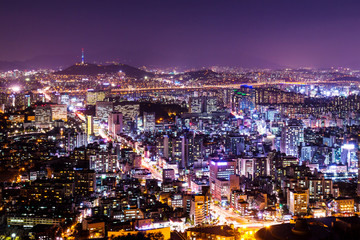 Fototapeta na wymiar Cityscape of seoul at night