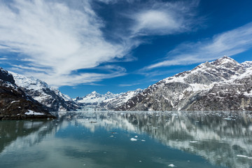 Fototapeta na wymiar Panoramic view of the Johns Hopkins Inlet in Glacier Bay