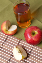 apples with juice