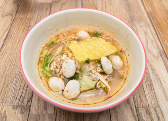 Fine Cut White Rice Noodle Hot and Sour Soup with pork ball