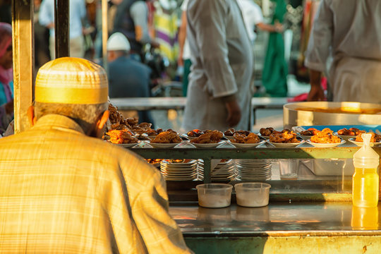 vendeur au march&eacute;