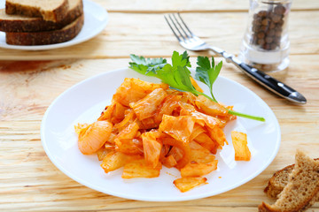 stewed cabbage in tomato sauce