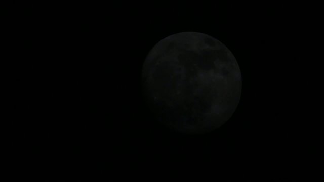 Moon on the night the dark sky (Time Lapse). FULL HD