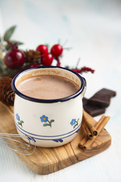 Cocoa drink with cinnamon