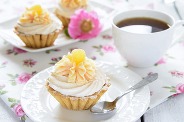 Delisious tart with whipped cream