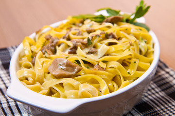 Tagliatelle ai funghi © Lsantilli