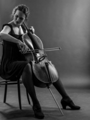 Woman playing the cello black and white © sumnersgraphicsinc