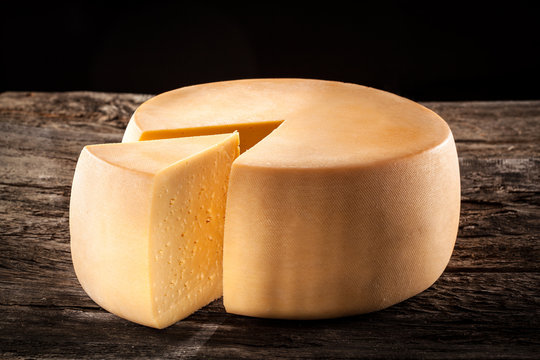 Cheese wheel