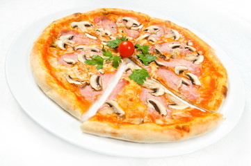 pizza with ham and mushrooms