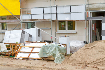 Wärmedämmung an einem Neubau