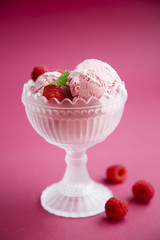 Raspberry ice cream