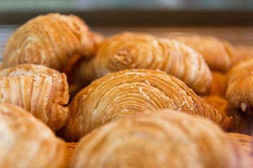 Close-ups of the pastry samosas put together for sale