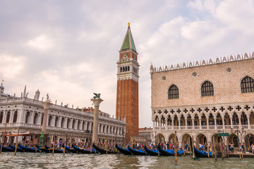 Naklejka premium Saint Mark Square view from water