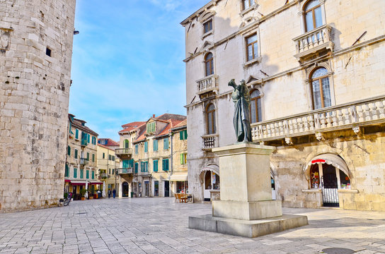 Fototapeta Beautiful square of the old town of Split in Croatia