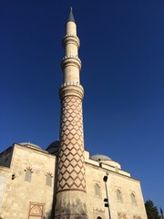 Üç Şerefeli Camii 