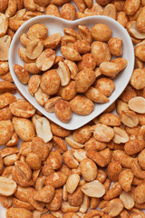 Dry roasted peanuts