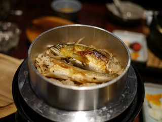 鮎の釜めし