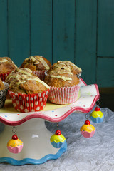 Banana Walnut muffins with white chocolate and cinnamon