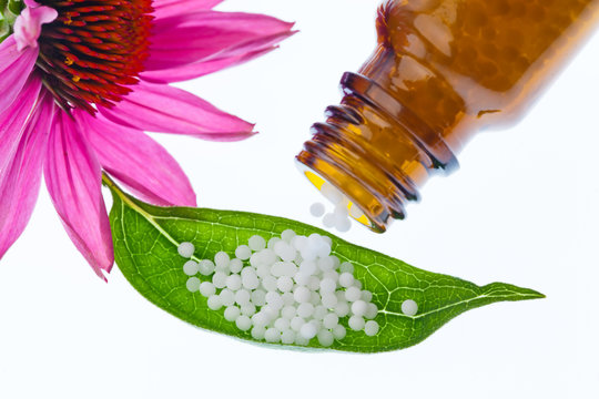 Hom&ouml;opathie. Globuli als alternative Medizin